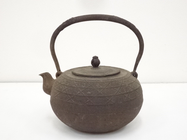 煎茶道具 鋲打文 鉄瓶 鉄釜 M R5868 煎茶道具 鋲打文 鉄瓶